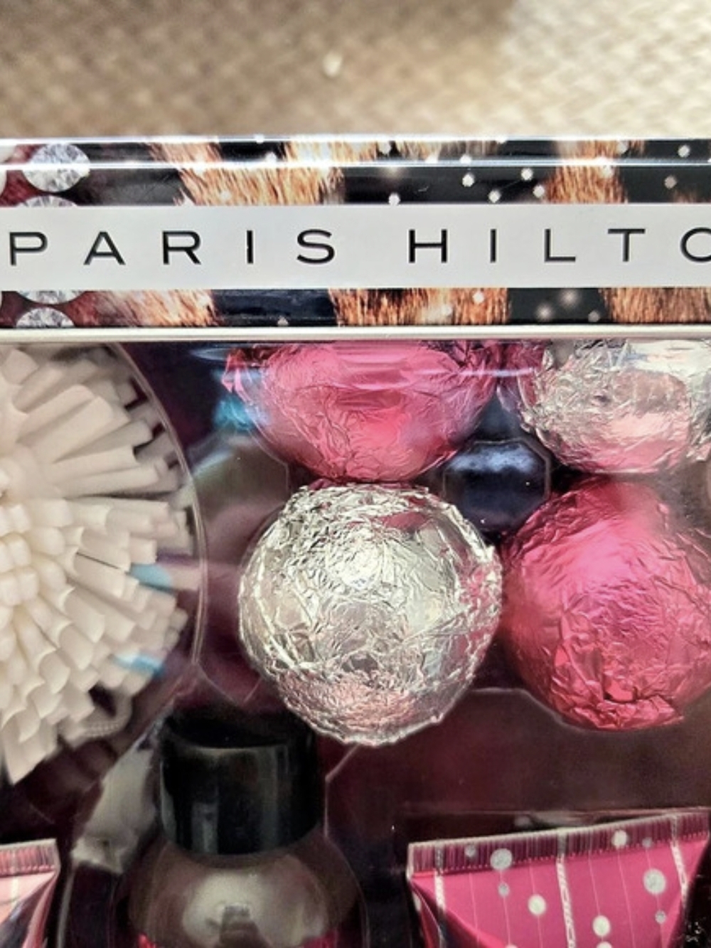 Paris Hilton Blissful Wishes 10 PC Bath Luxuries 10 PC Bath Luxuries Gift Set - Picture 5 of 8